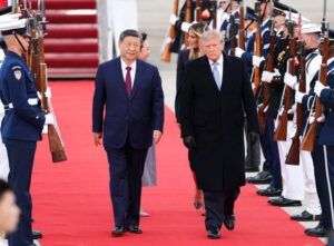 For a Xinhua photo caption: **Chinese President Xi Jinping and his wife, Peng Liyuan, are greeted by U.S. President Donald Trump and first lady Melania Trump at the airport on September 23, 2026. Photo: Xinhua**